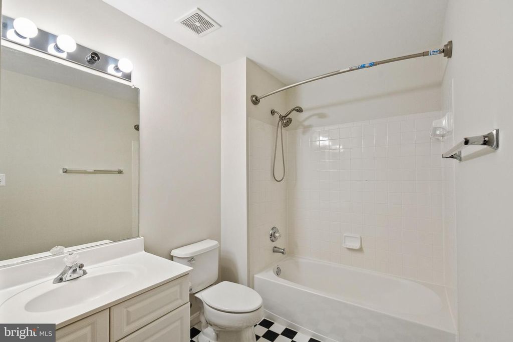 2393 WATTERS GLEN CT, Falls Church, VA 22043
