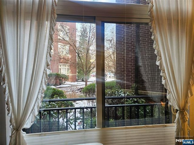 1121 Riverview Avenue 121, Englewood, NJ 07631