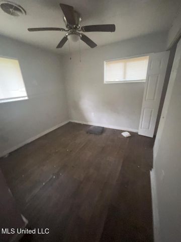 3129 Lakewood Drive, Jackson, MS 39212