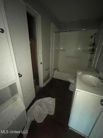 3129 Lakewood Drive, Jackson, MS 39212