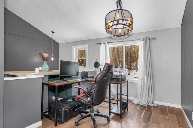 14 Cove Drive, Derry, NH 03038