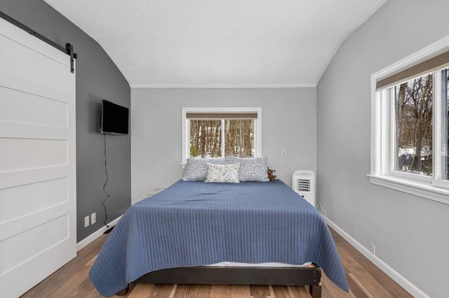 14 Cove Drive, Derry, NH 03038