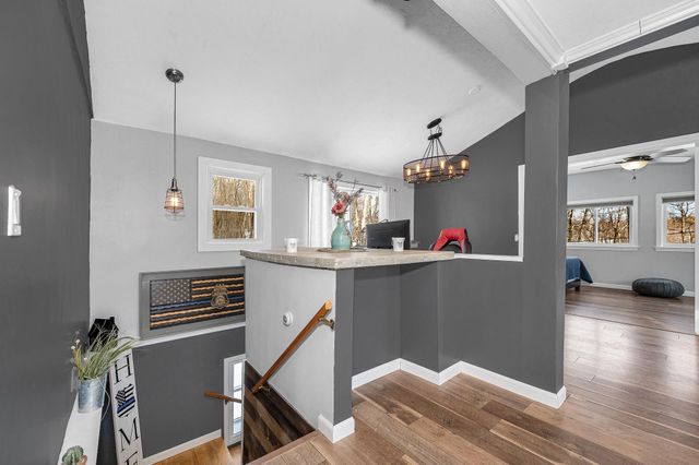 14 Cove Drive, Derry, NH 03038