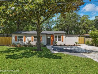 6114 SUWANEE Road, Jacksonville, FL 32217