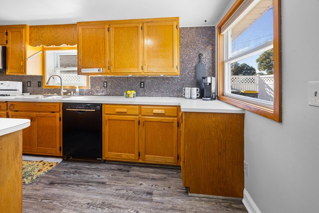 366 NE Osborne Drive, Fort Walton Beach, FL 32548