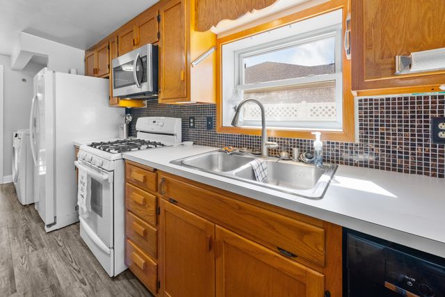 366 NE Osborne Drive, Fort Walton Beach, FL 32548