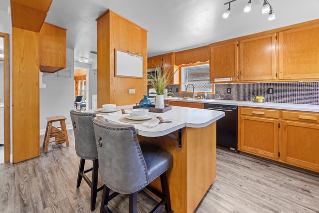 366 NE Osborne Drive, Fort Walton Beach, FL 32548