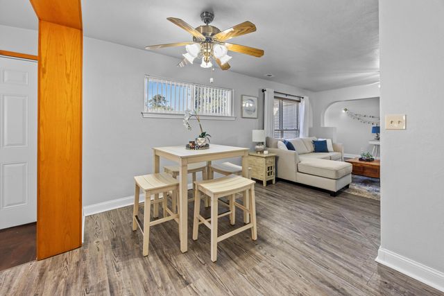 366 NE Osborne Drive, Fort Walton Beach, FL 32548