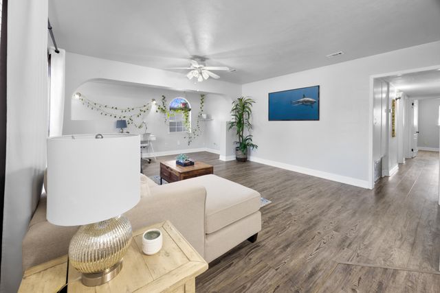 366 NE Osborne Drive, Fort Walton Beach, FL 32548