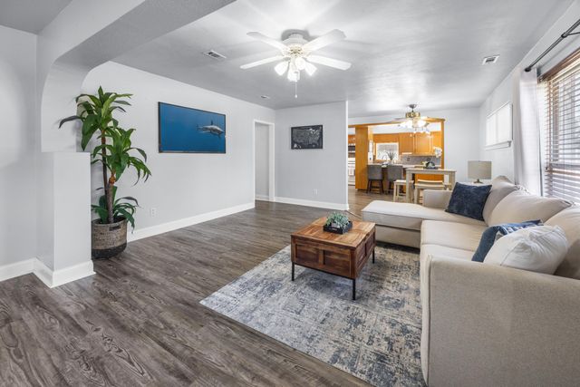 366 NE Osborne Drive, Fort Walton Beach, FL 32548