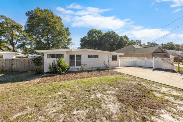 366 NE Osborne Drive, Fort Walton Beach, FL 32548