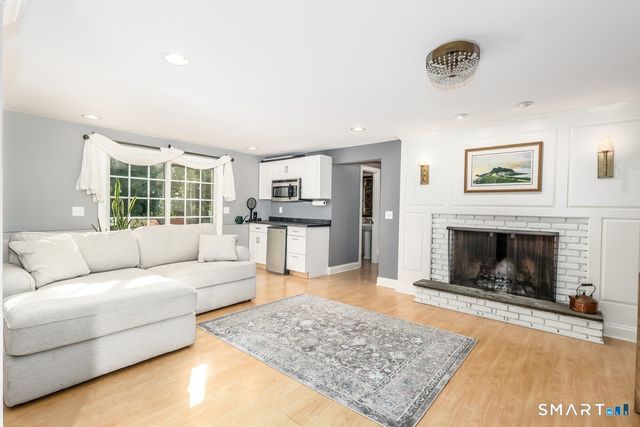 41 High Ridge Road, Brookfield, CT 06804