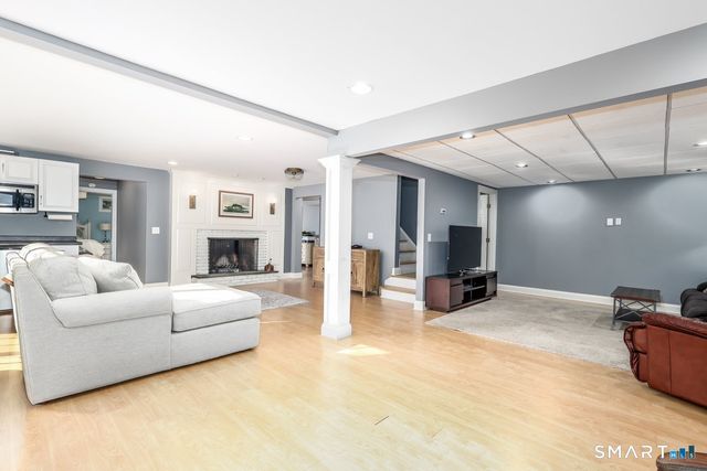 41 High Ridge Road, Brookfield, CT 06804
