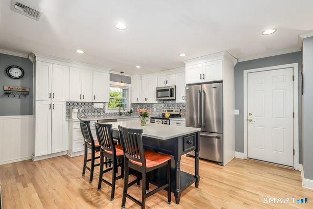 41 High Ridge Road, Brookfield, CT 06804