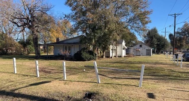 4100 Dryden Road, Port Arthur, TX 77642