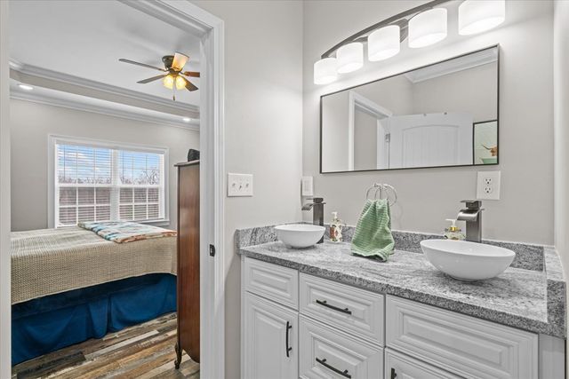 1056 Durgan Place, Dalton, GA 30721