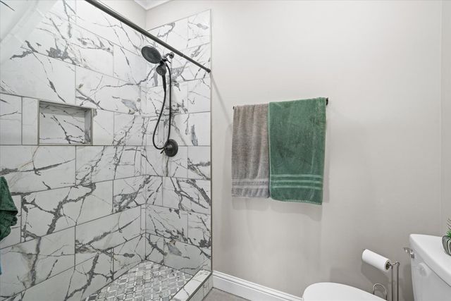 1056 Durgan Place, Dalton, GA 30721