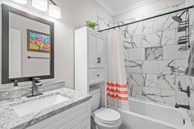 1056 Durgan Place, Dalton, GA 30721