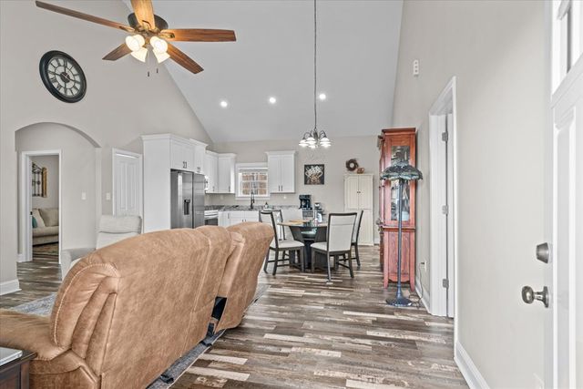 1056 Durgan Place, Dalton, GA 30721