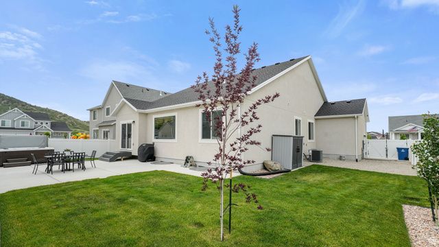 1329 S SAGEHILL DR, Santaquin, UT 84655