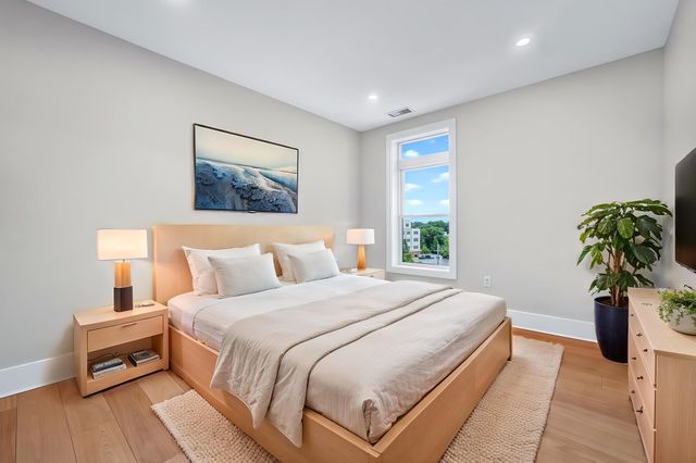 62 Foundry St 504, Wakefield, MA 01880