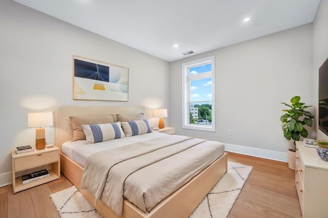 62 Foundry St 504, Wakefield, MA 01880