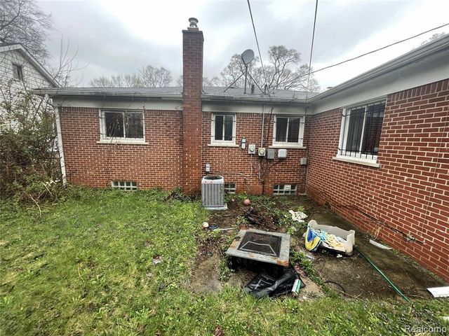 15510 Faircrest Street, Detroit, MI 48205