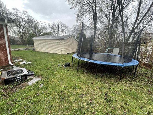 15510 Faircrest Street, Detroit, MI 48205