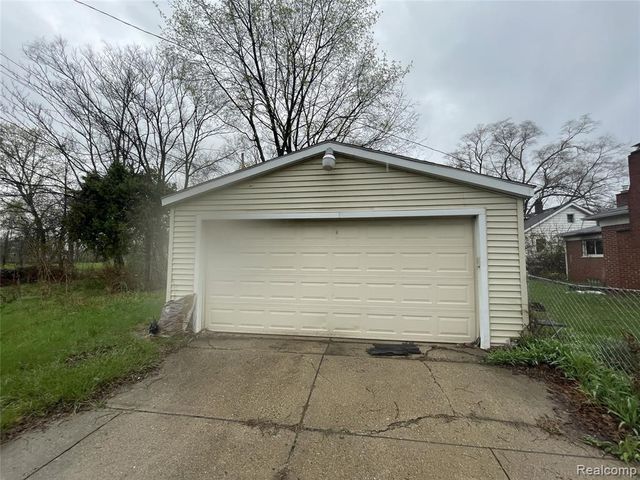 15510 Faircrest Street, Detroit, MI 48205