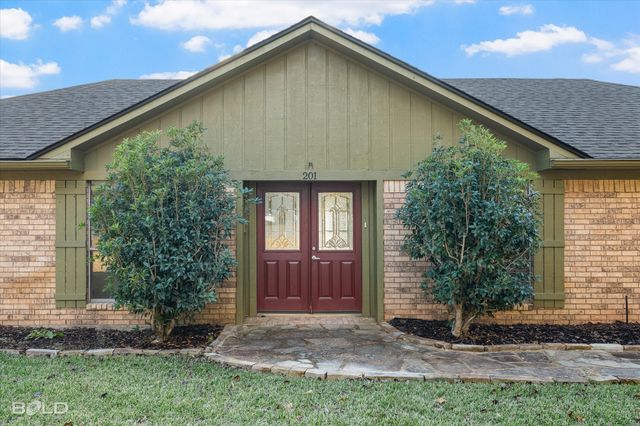 201 Rolling Meadows Lane, Bossier City, LA 71112