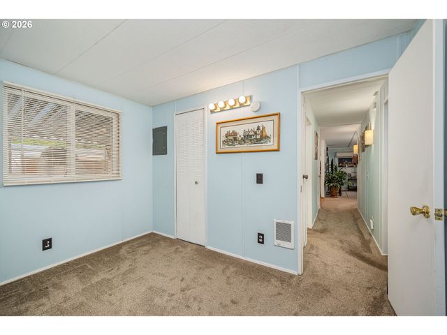 1475 GREEN ACRES Rd 159, Eugene, OR 97408