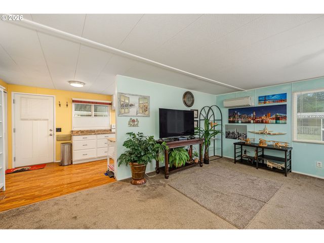1475 GREEN ACRES Rd 159, Eugene, OR 97408