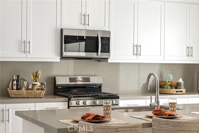 1633 E Avenue H7, Lancaster, CA 93535