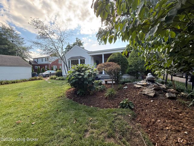 105 Brown Ave, Louisville, KY 40207
