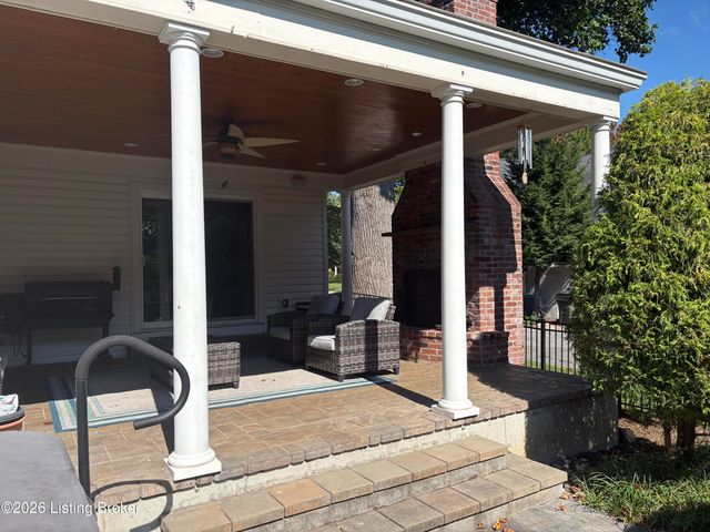105 Brown Ave, Louisville, KY 40207