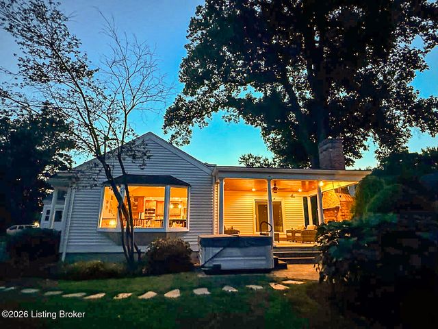 105 Brown Ave, Louisville, KY 40207