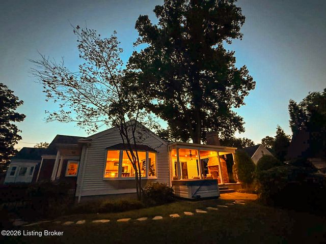 105 Brown Ave, Louisville, KY 40207