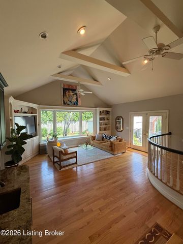 105 Brown Ave, Louisville, KY 40207