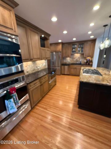 105 Brown Ave, Louisville, KY 40207