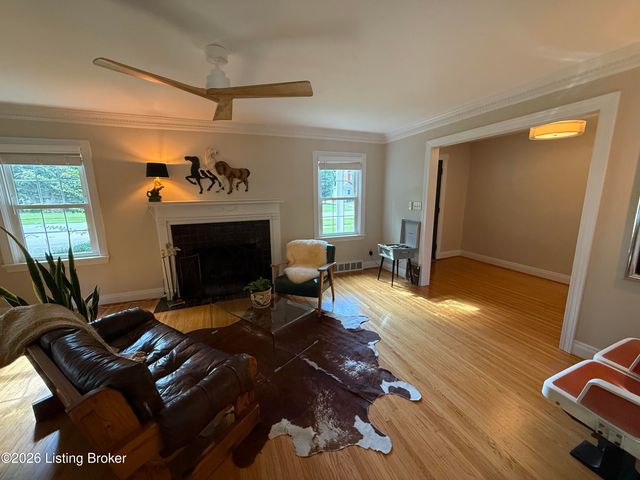 105 Brown Ave, Louisville, KY 40207
