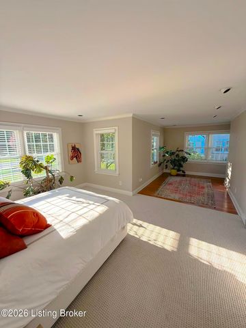 105 Brown Ave, Louisville, KY 40207