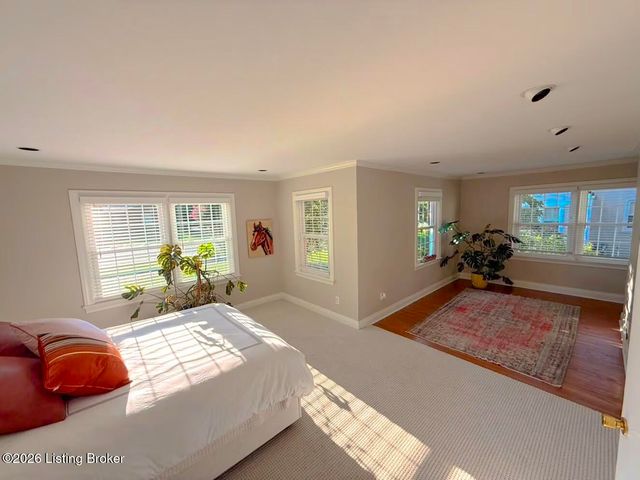 105 Brown Ave, Louisville, KY 40207