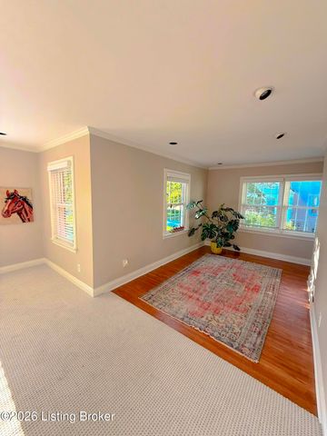 105 Brown Ave, Louisville, KY 40207