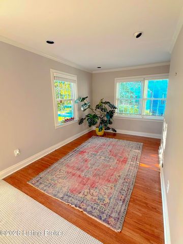 105 Brown Ave, Louisville, KY 40207