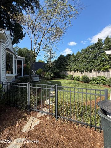 105 Brown Ave, Louisville, KY 40207
