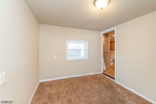 354 Maxim Dr, Hopatcong Boro, NJ 07843