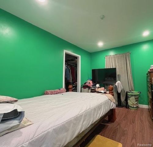 12091 Manor Street, Detroit, MI 48204