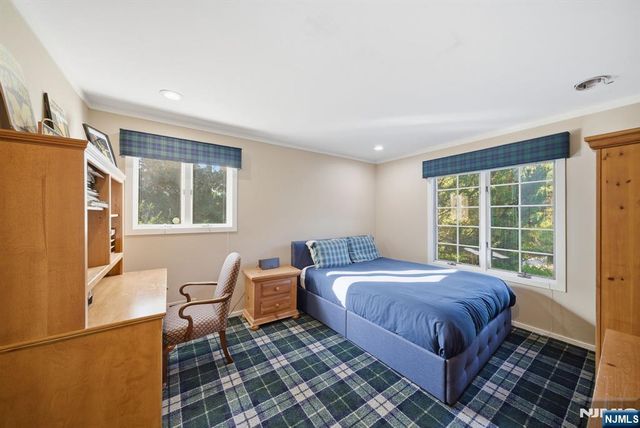 62 Venus Drive, Closter, NJ 07624
