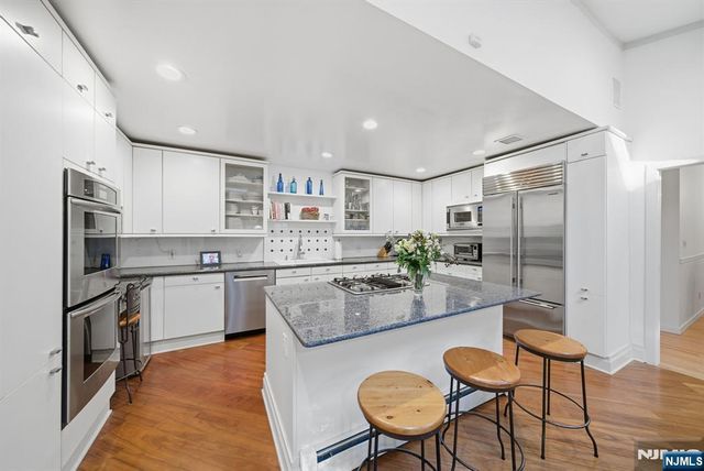 62 Venus Drive, Closter, NJ 07624