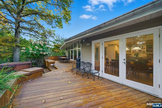 62 Venus Drive, Closter, NJ 07624